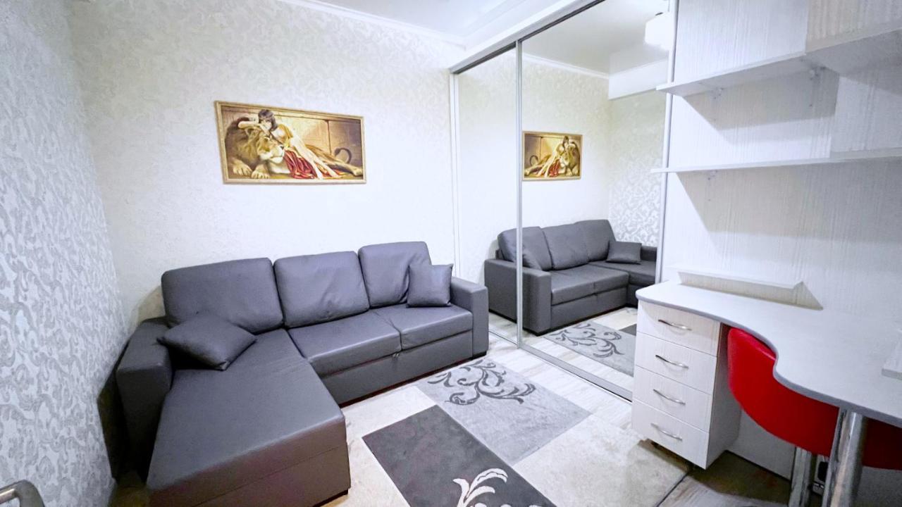 De Lux Cu 2 Si Living * Кишинів
